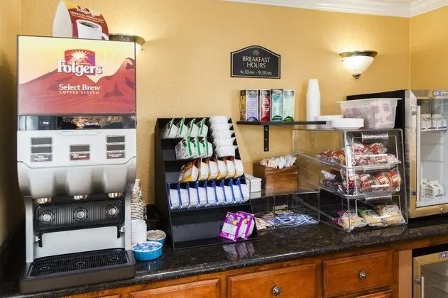 Tri Valley Inn and Suites