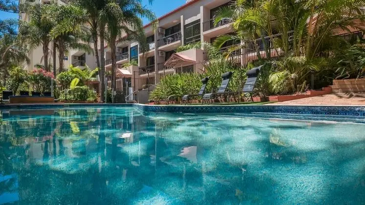 Trickett Gardens Holiday Inn - Havuz