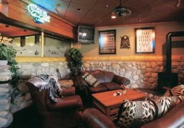 Trickle Creek Lodge - Lobi