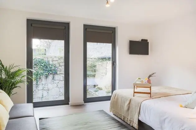 Trind5 · Samasal Trindade Apartments #5 Next to Aliados!