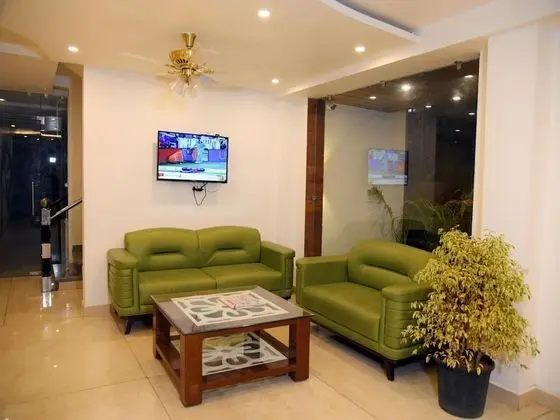Hotel Trinity Heights - Lobi