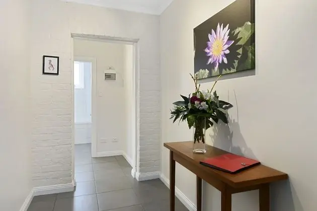 Trinity Hill Apartments - Lobi