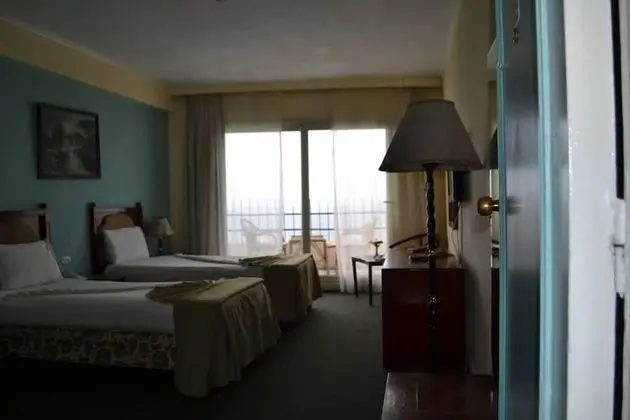 Trio Hotel Kaoud Sporting - Oda