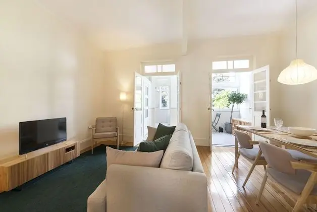 Tripas-Coração, Breiner Apartments