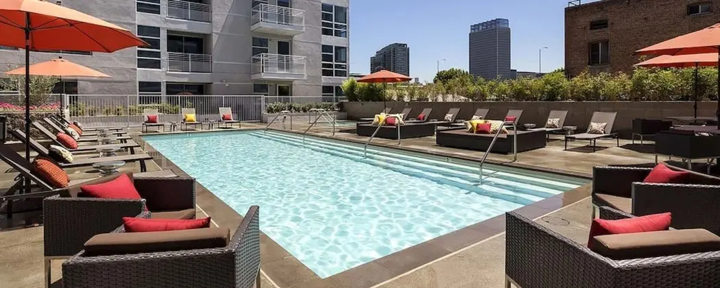 Tripbz Avalo Suites - Havuz