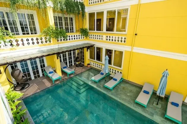 TRIPLE Riverside Villa Hoi An - Havuz