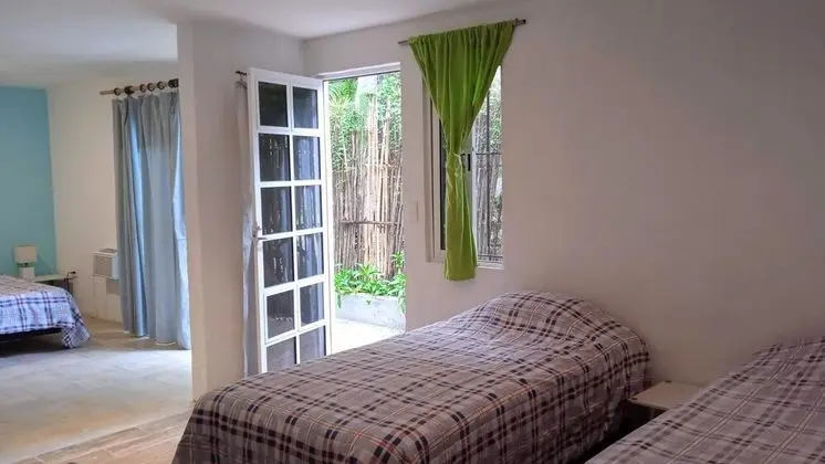 Triple Room, Private Bathroom, A a, Wi-fi 50 Mbps in the Center of Cancun
