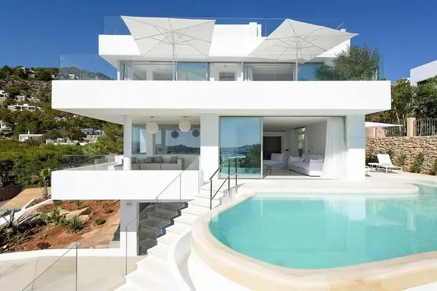Villa Triple X
