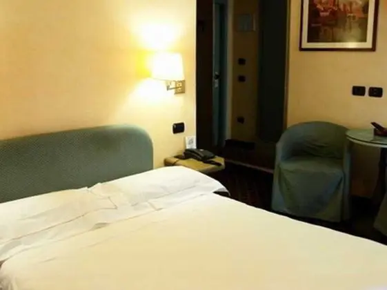 Hotel Tripoli - Oda