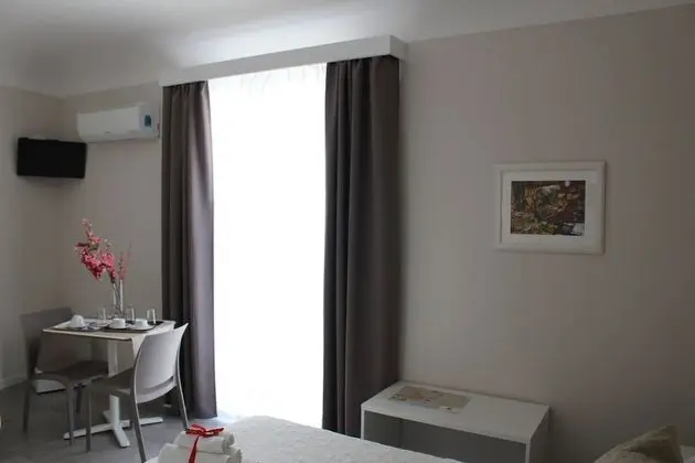 Triscele Glamour Rooms - Oda