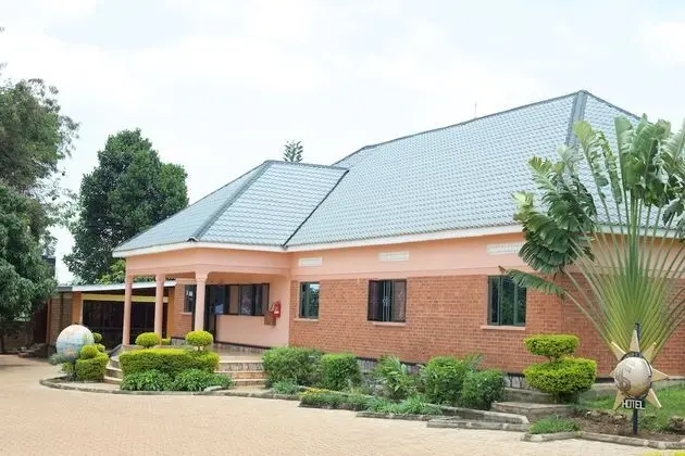 Trisek Hotel
