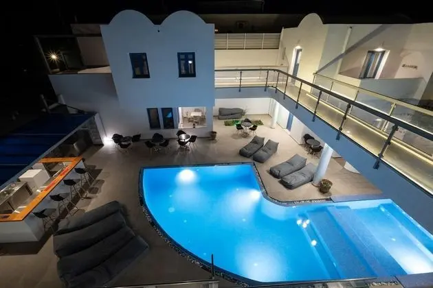 Tristhenia Hotel - Havuz