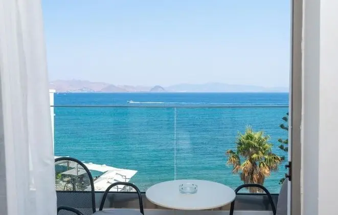 Triton Hotel