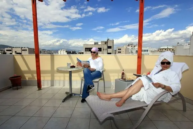 Hotel Triton