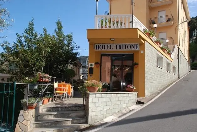 Hotel Tritone - Dış Mekan
