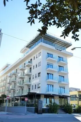 Hotel Triumf