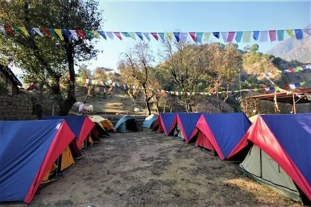 Triund Camps Riverside Resort - Dış Mekan