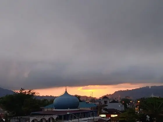 Trivadoh Syariah Hotel