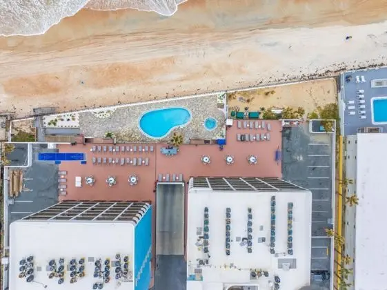 Tropic Sun Towers - Öne Çıkan Resim
