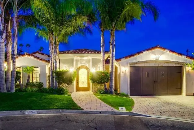 Tropical 5BR La Jolla Retreat by NamaStay - Dış Mekan