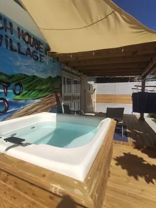 Tropical Breeze Escapes Couples Studio