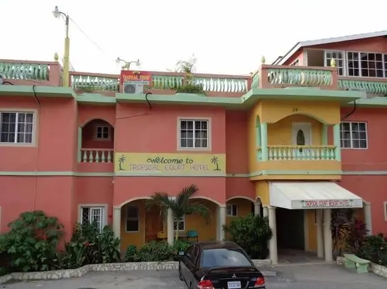 Tropical Court Hotel