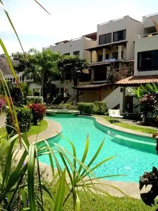 Tropical Gardens - Havuz