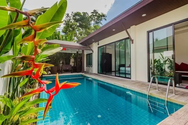 Tropical Pool Villas near Phuket Zoo