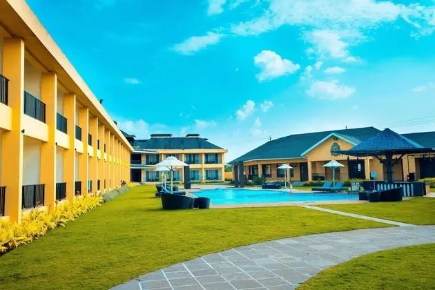 Tropical Retreat Luxury Resort and Spa