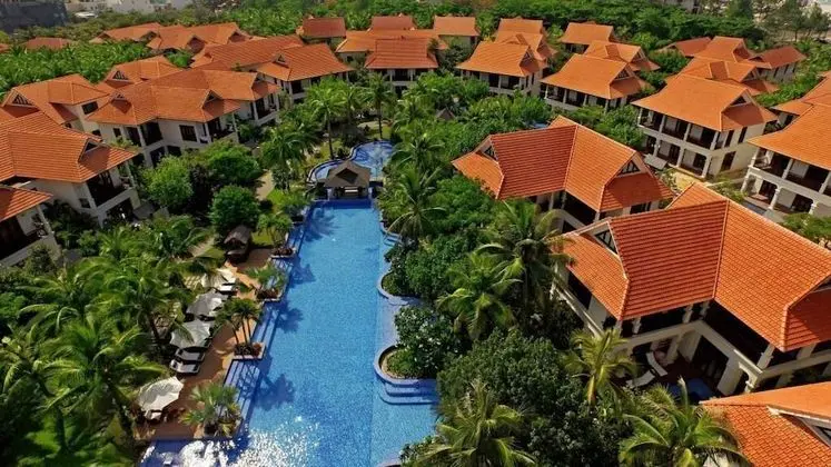 Tropical Villas Beach Danang - Havuz