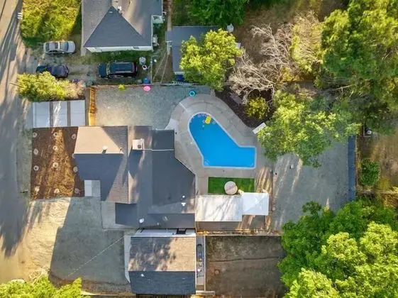 Tropical Hotel Style Home With Pool