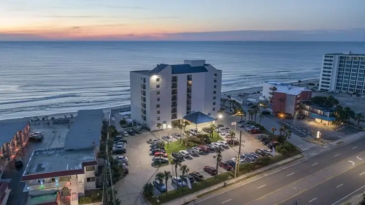 Tropical Winds Oceanfront Hotel - Dış Mekan