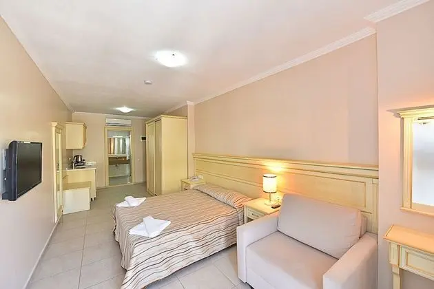 Tropicana Beach Hotel - Oda