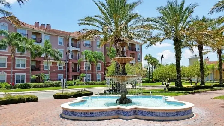 Tropicana Lakeview