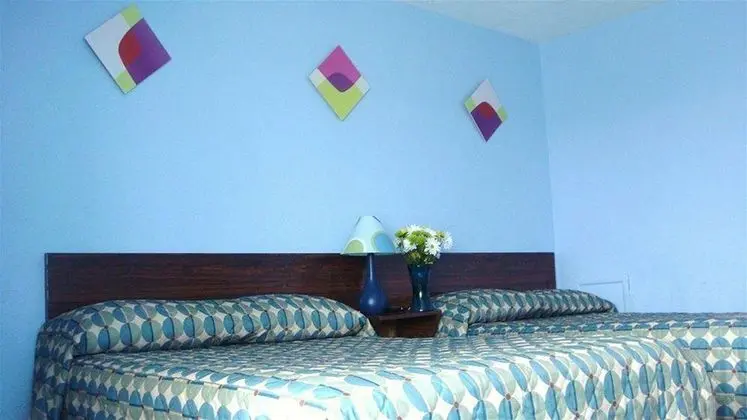 Tropicana Motel