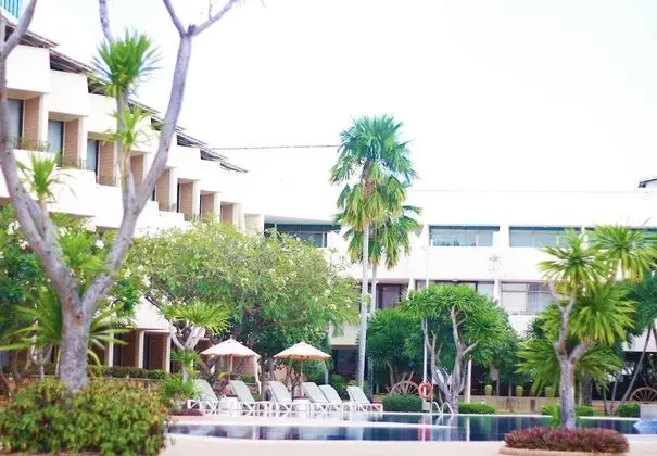 Hotel Tropicana - Havuz