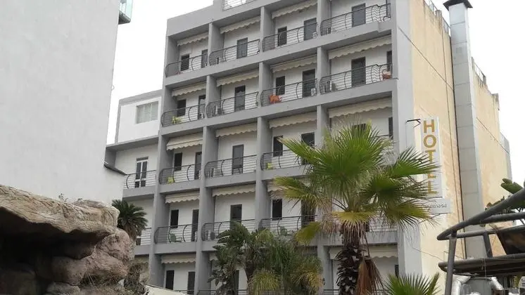 Tropicana Hotel - 1