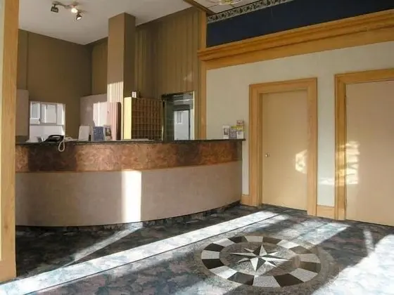 Tropicana Suite Hotel - Lobi