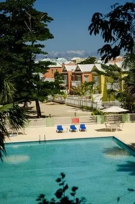 Tropics at Little Bay Country Club - Havuz