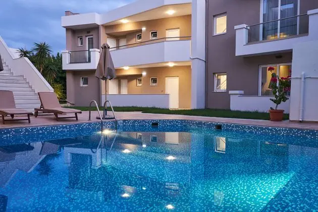 Troulis Aparthotel