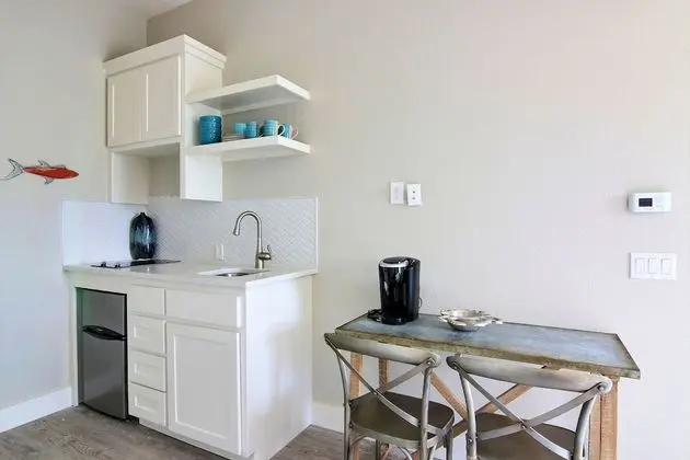 Trout Street Condo 3 - Mutfak