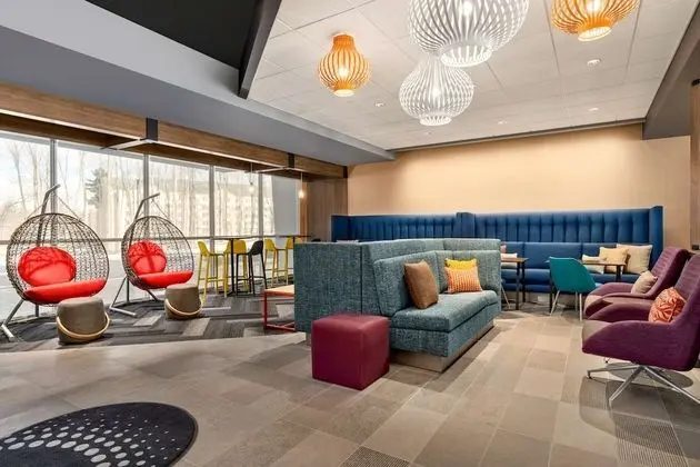 Tru By Hilton Albany Airport, NY - Lobi
