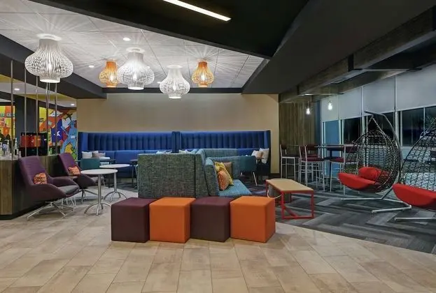 Tru by Hilton Austin Airport, TX - Lobi