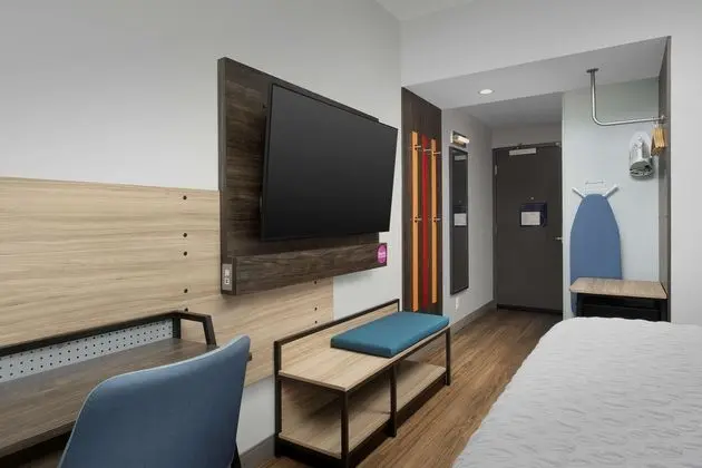 TRU BY HILTON CHARLOTTE AIRPORT LAKE POINTE - Oda
