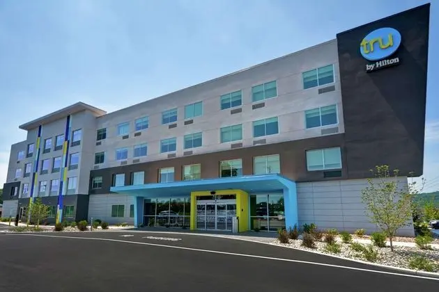 Tru by Hilton Denver