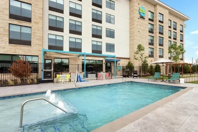 Tru By Hilton Frisco Dallas, TX - Havuz