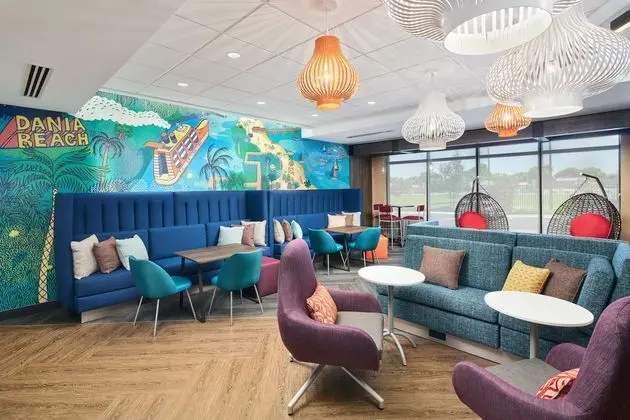 Tru By Hilton Ft. Lauderdale Airport - Lobi
