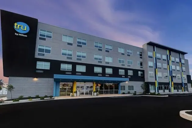 Tru by Hilton Grantville, PA