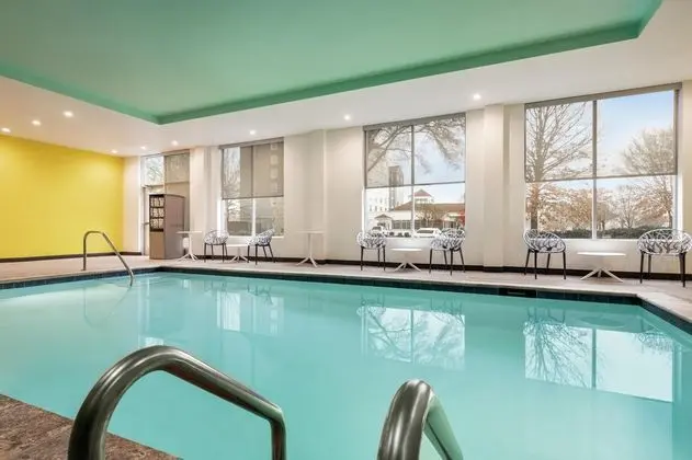 Tru by Hilton Greenville Woodruff Road - Havuz