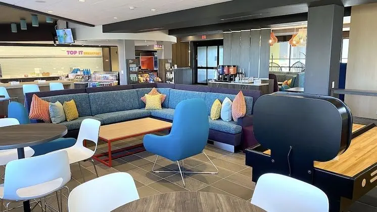 Tru by Hilton Manassas - Lobi